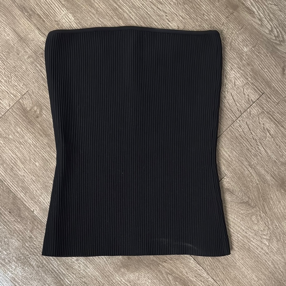 Aritzia Sculpt Knit Tube Top